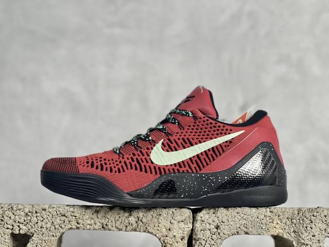 Gjr版 Nk Kobe 9 Elite Protro 科比九代精英款低帮实战篮球鞋 设计灵感中与以往几代的耐克 Zoom Kobe 系列一样，加入了签名，密码