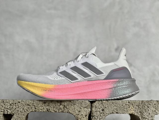 Rs Ad Ultraboost 5 Id8810 阿迪达斯新款休闲爆米花跑步鞋 尺码：36 36.5 37 38 38.5 39 40 40.5 41 42