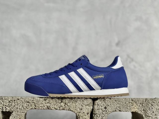 Adidas Originals R71 复古单品 纯原级adidas Originals R71 防滑 低帮 生活体闲鞋 男女同款简约大方的造型设计，给人以随