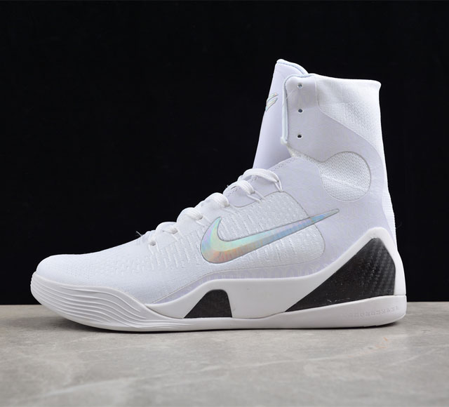 Nk Kobe 9 Elite 科比9 纯白高邦精英 Fz7334-100 配色选以狼灰色作为鞋身主色凋，后跟部分附以波普艺术灵感迷彩纹理装饰。由eric Av